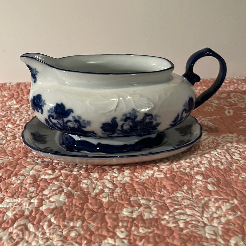 Blue & White Porcelain Sauce Server with Plate